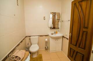 Гостиница Прибой Судак Люкс с 2 спальнями 6-8