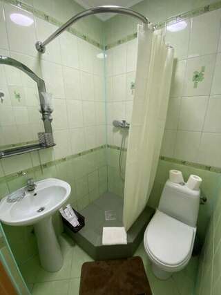 Гостиница Прибой Судак Люкс с 2 спальнями 6-6