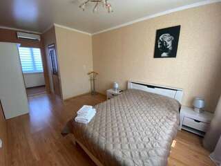 Гостиница Прибой Судак Люкс с 2 спальнями 6-1