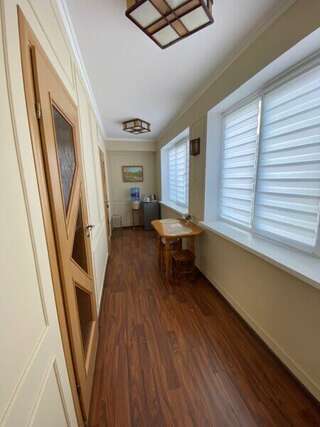 Гостиница Прибой Судак Люкс с 2 спальнями 6-7