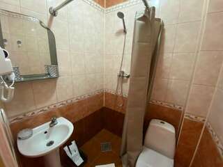 Гостиница Прибой Судак Люкс с 2 спальнями 6-6