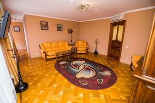 Гостиница Прибой Судак Люкс с 2 спальнями 6-2