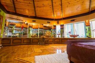 Гостиница Прибой Судак Люкс с 2 спальнями 6-3