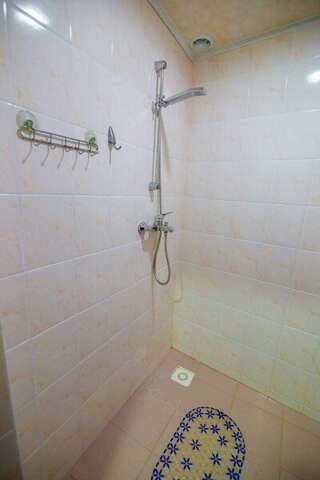 Гостиница Прибой Судак Люкс с 2 спальнями 6-7