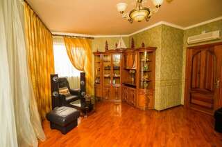 Гостиница Прибой Судак Люкс с 2 спальнями 6-5