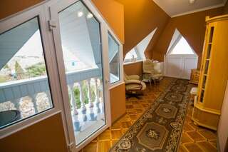 Гостиница Прибой Судак Люкс с 2 спальнями 6-6