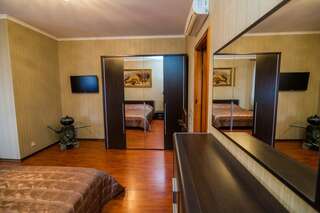 Гостиница Прибой Судак Люкс с 2 спальнями 6-5