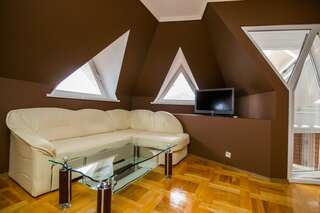 Гостиница Прибой Судак Люкс 8-7