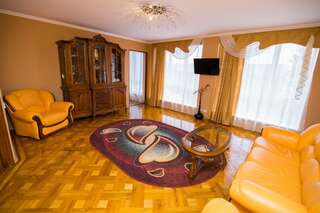 Гостиница Прибой Судак Люкс с 2 спальнями 6-1