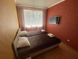 Гостиница Прибой Судак Люкс с 2 спальнями 6-4