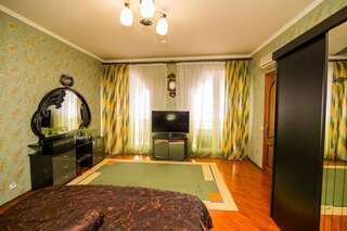 Гостиница Прибой Судак Люкс с 2 спальнями 6-3