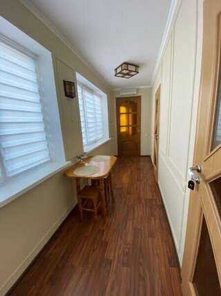 Гостиница Прибой Судак Люкс с 2 спальнями 6-9