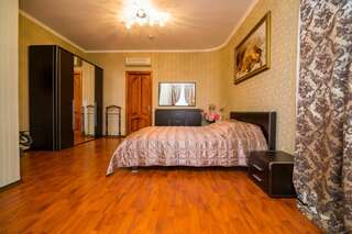 Гостиница Прибой Судак Люкс с 2 спальнями 6-3